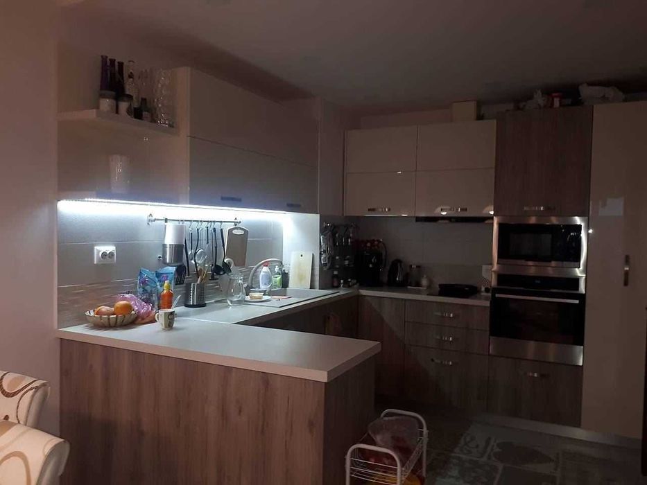 Продава се Тристаен апартамент в София, Хаджи Димитър - 112 кв.м за 1599 €/кв.м - Снимка #2