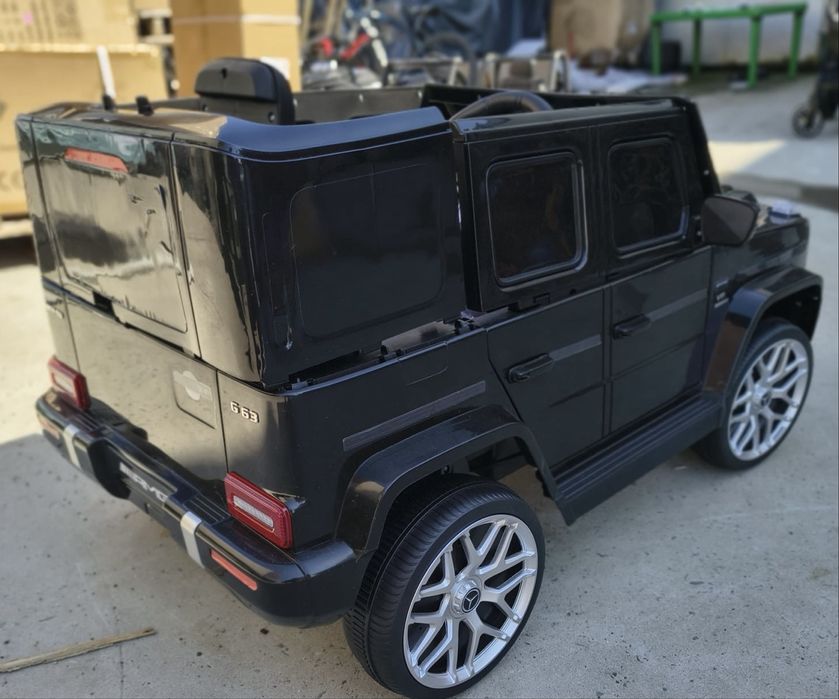 Masinuta electrica pentru copii cu licenta Mercedes Benz AMG G63 Black cu telecomanda 2.4G Slow start