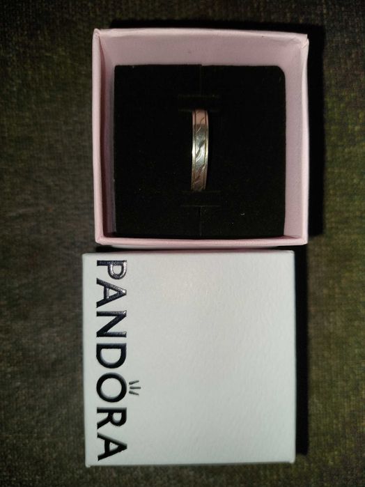 Inel de argint stil verigheta in cutie cadou Pandora