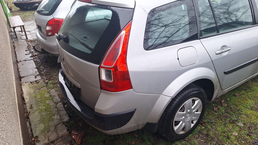 Dezmembrez renault megan 2 1.5 dci
