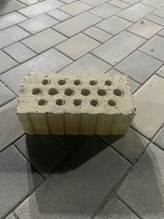 Продам кирпич полутарный