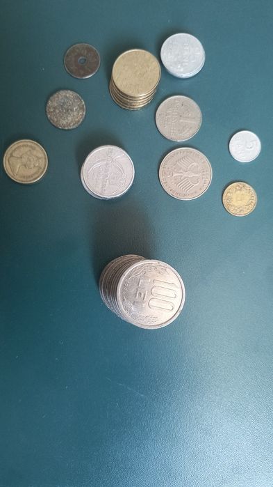 Colecție monede din ani diferiți