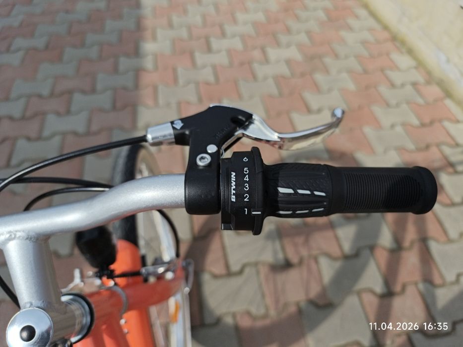 Bicicleta fete, roti  24