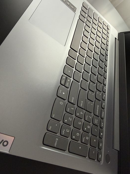 Laptop LENOVO IdeaPad Slim 3, AMD Ryzen 5 7530U, 15.6", 16GB,512GB SSD