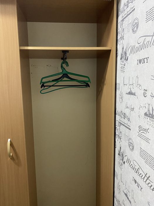 Продам шкаф в нормальном состоянии