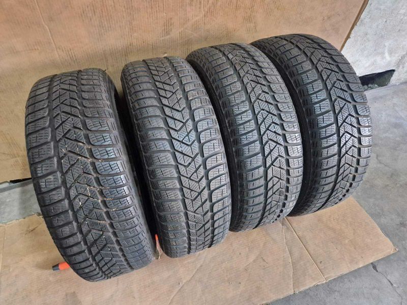 4 Pirelli R17 205/55/ 
зимни гуми 
DOT2617