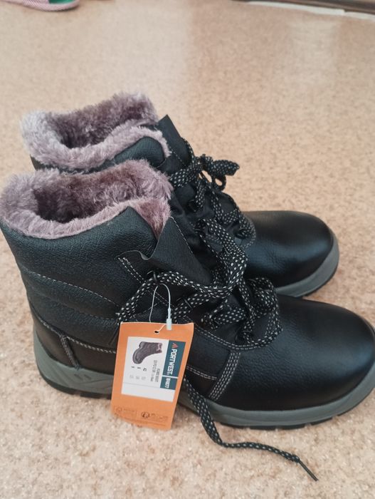 Спец обувь летнии и зимнии