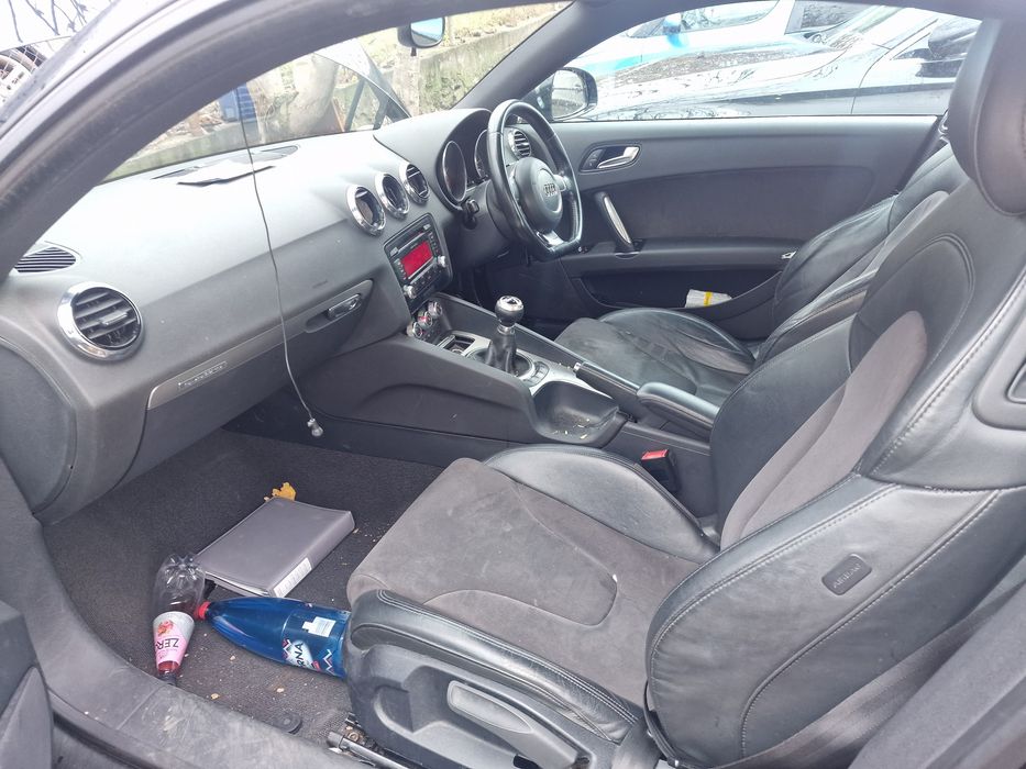 Dezmembrez Audi TT 2010 2.0 tdi CFG quattro