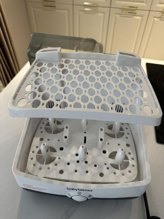 Sterilizator si uscator Baby Breeza