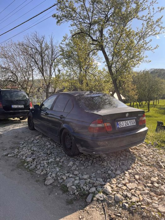 Vind sau schimb 2 e46 2.0 136 ccp cel negru e automat