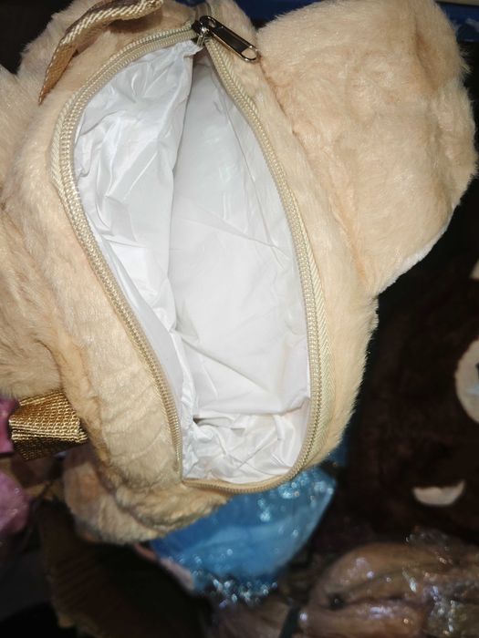 Плюшена раница Labubu, Лабубу