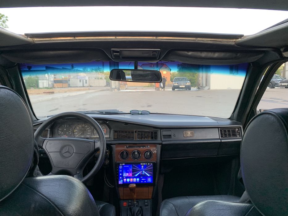 Mercedes Benz 190