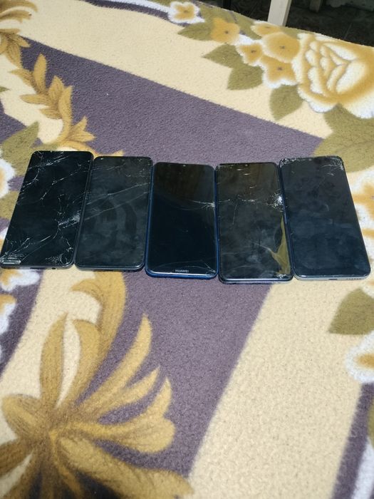 Telefoane mobile defecte