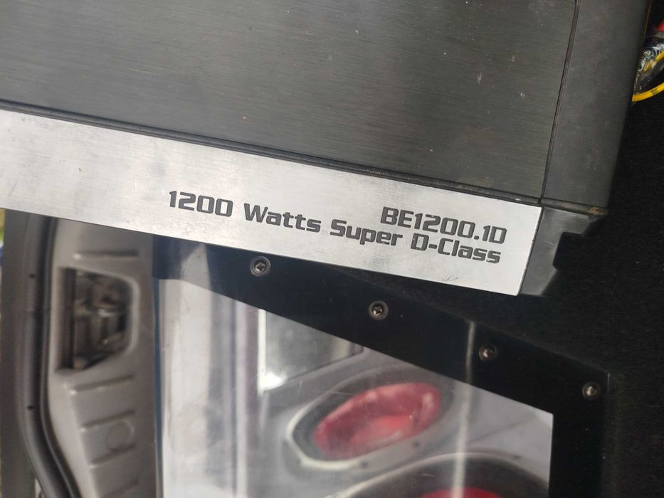 Vând subwoofer Sony xplode 2600 W 2000 lei