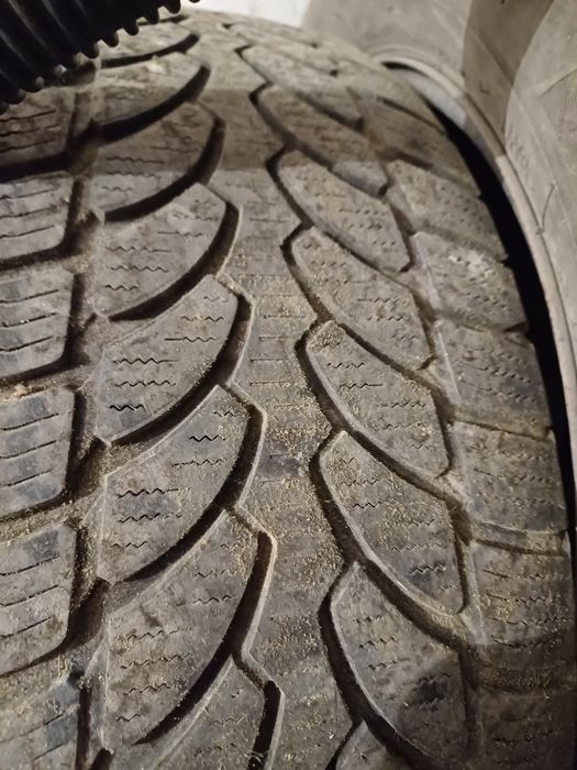 4 зимни гуми с джанти