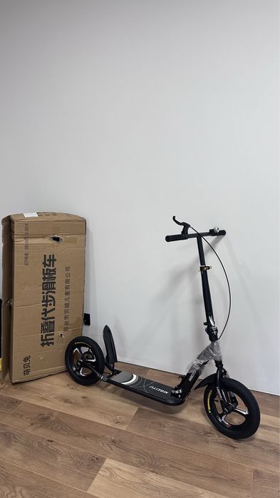 Самокат новенький