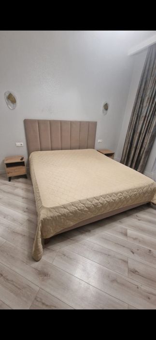 Продам двухспальную кровать
