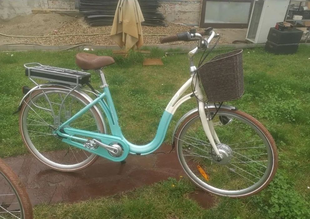 Vând două biciclete electrice olandeze veritabile yosemite