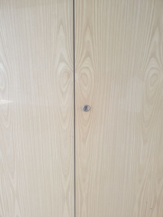 Мебель шкаф продам