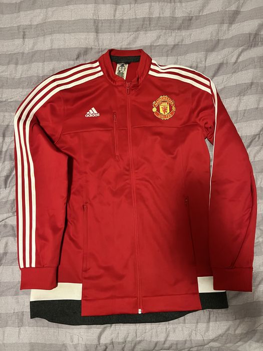 Горнище Манчестър Юнайтед