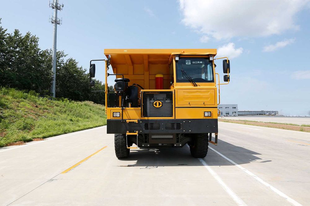 Карьерный самосвал CATERPILLAR SEM [3110F] (75т)