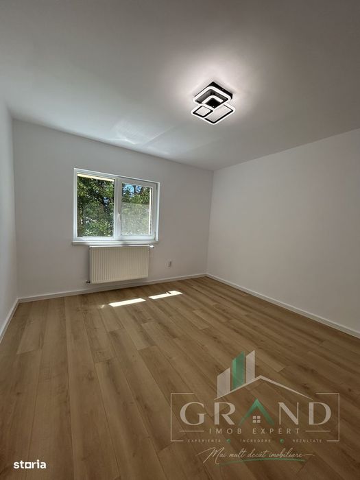 Apartament 3 camere de vanzare, 2 bai , Zorilor