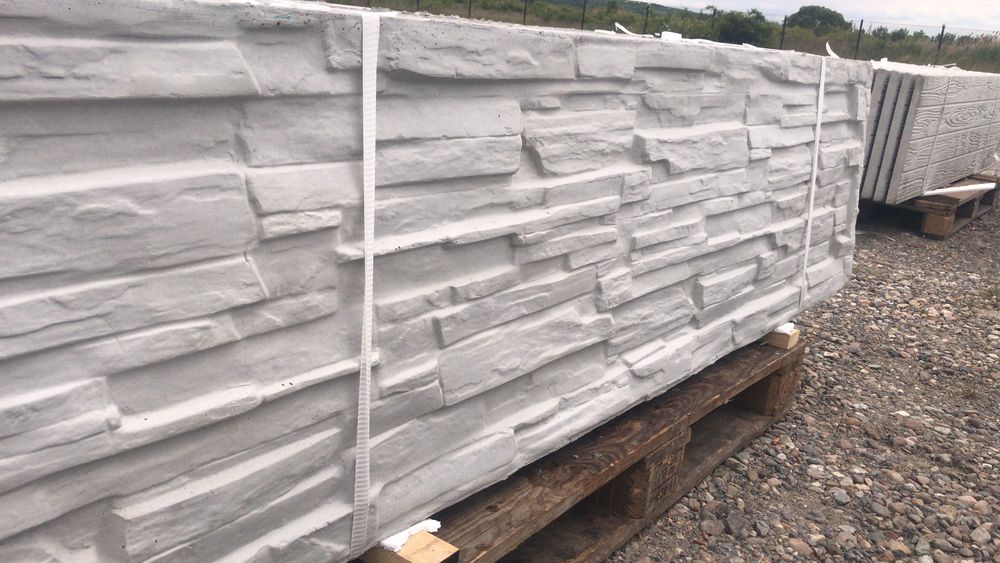 Gard din placi de beton