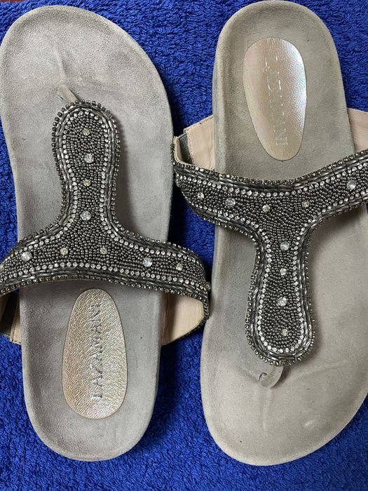 Женские босоножки