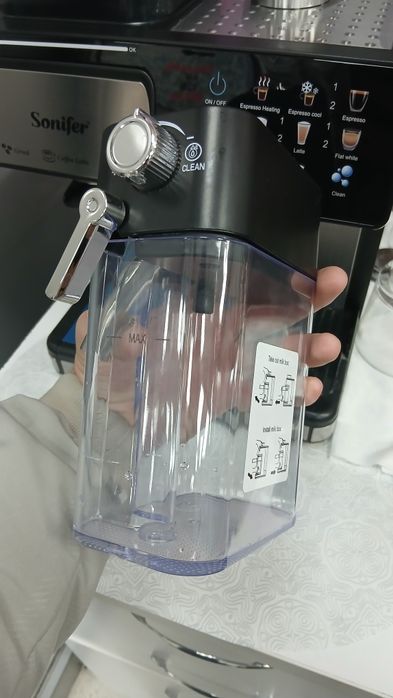 Кофемашина Sonifer — ваша личная кофейня у вас дома!
​Описание:
Надоел