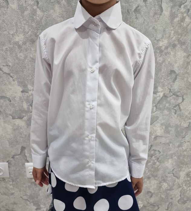 Продаются белые блузки для девочек