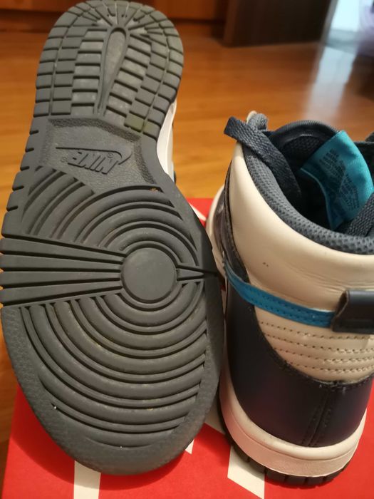 NIKE DUNK HIGH absolut originali mar 36,5 cu 23,5 cm la talpic