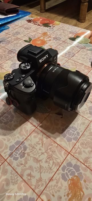 Sony Alpha 7 III plus prime lens 35 mm 1.8