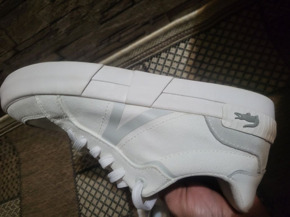 Продам кеды lacoste