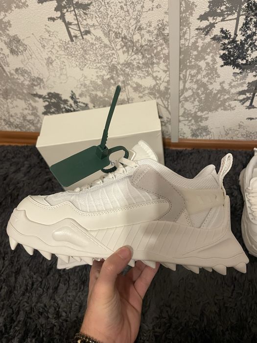 STOC 38-43 ! Off white odsy white