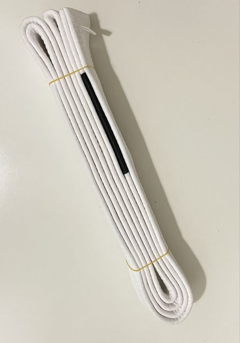 Белое кимано (ги) для джиу-джитсу/дзюдо