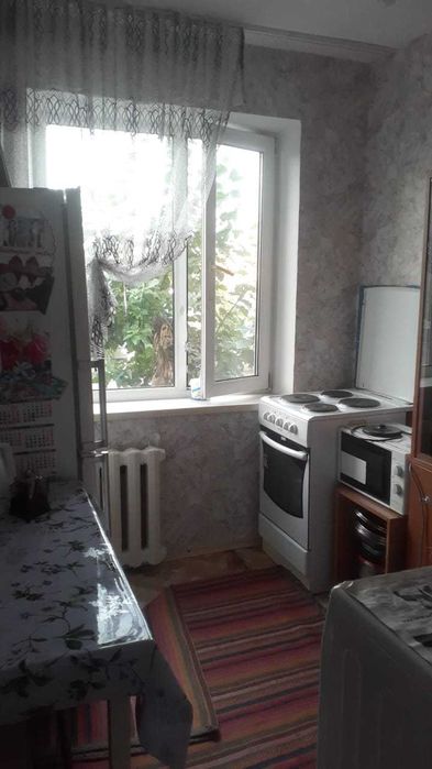 Продам 2х комн кв Абая 35