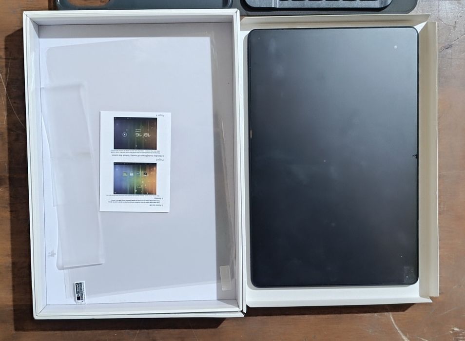 Planshet sotiladi Ccit Tab