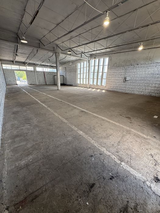 Hala industriala cu rampa