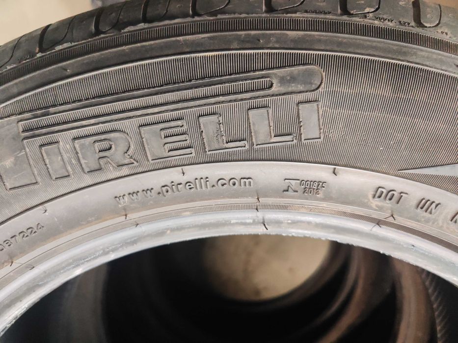 2бр. летни гуми 235/60/18 Pirelli