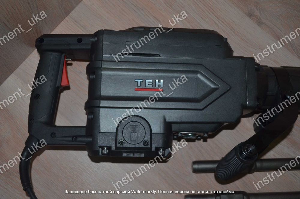 Отбойный молоток TEH TH8515