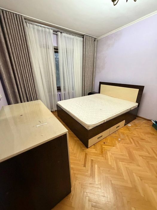 Spalniy kamor shkaf sotiladi srochniy mebel sotiladi