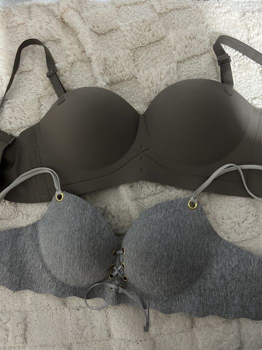 продам 2 лифчика