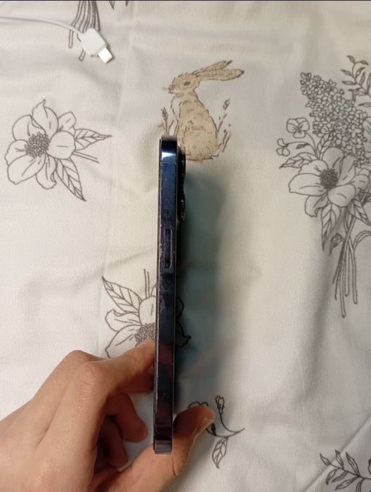 Обменяю iPhone 14 pro 128gb