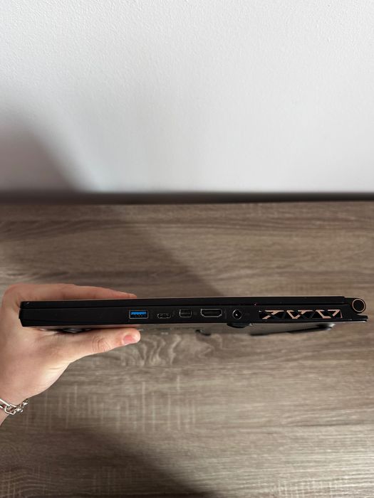 Laptop Gaming MSI GS65 GTX 1070 16GB RAM 144HZ