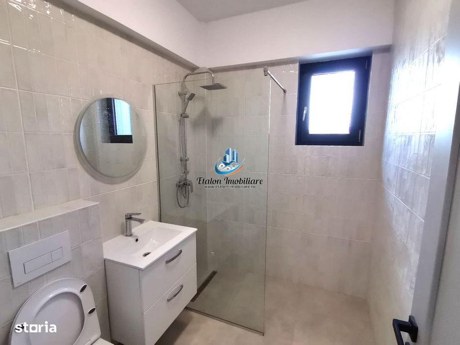 Apartament 2 camere, etaj 3, bloc noua Zona Fermelor Piatra Neamt — fotografia 1