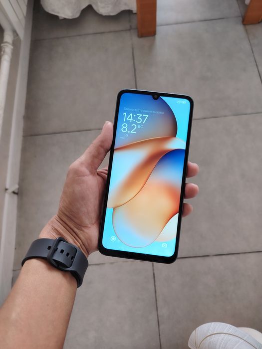 Продаётся телефон