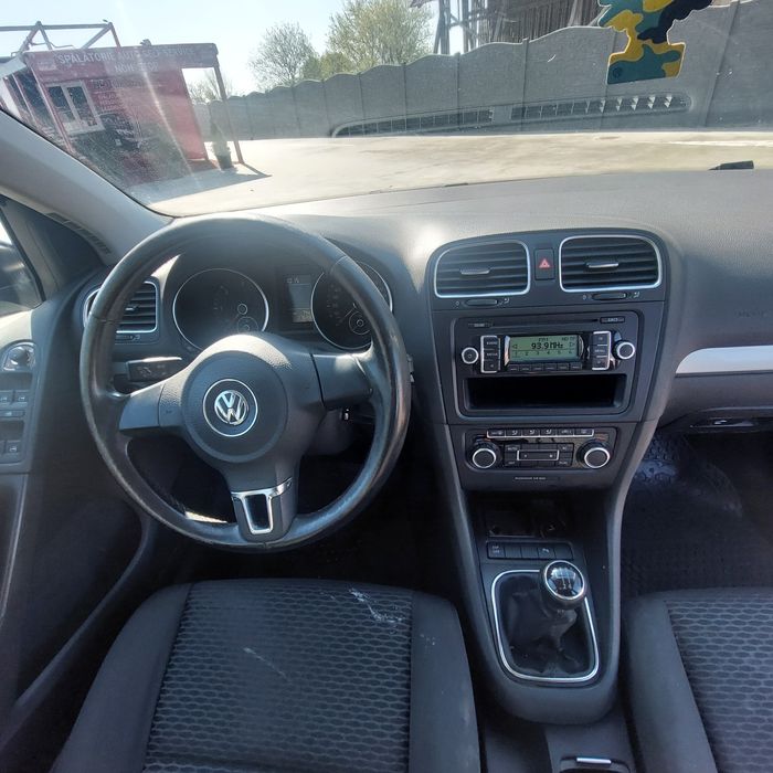 De vanzare Golf 6 Tel 074840 4489