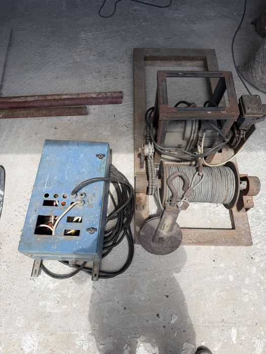 Строителен хаспел / лебедка (трифазен) – MEZ Mohelnice 0.75 kW