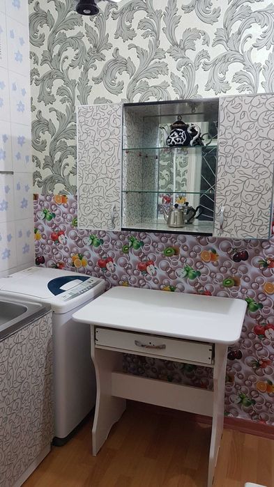 UY SOTILADI SROCHNO ! 2-Xona, 3-qavat , 3 mkr,  Zarafshon.