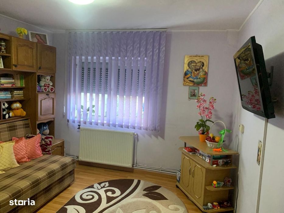 Apartament De Vanzare 3 Camere Siret